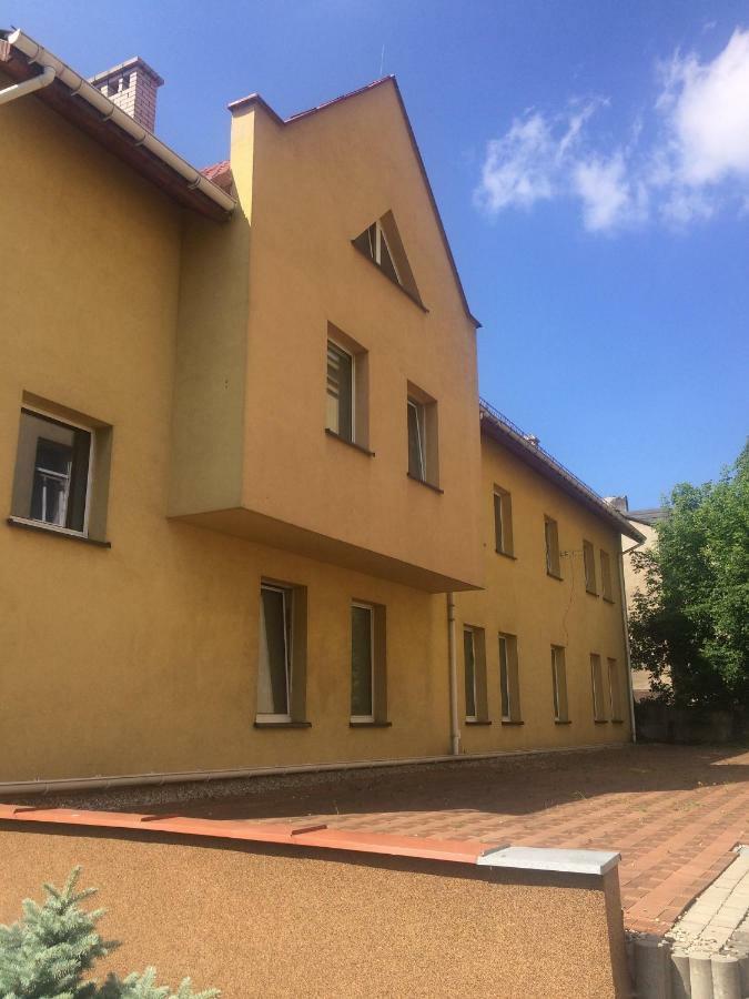 Auberge de jeunesse Pilgrims Place à Częstochowa Extérieur photo